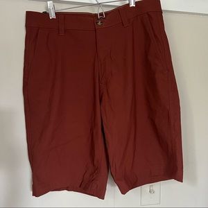 Eddie Bauer rust Takeoff Chino Short in size 30